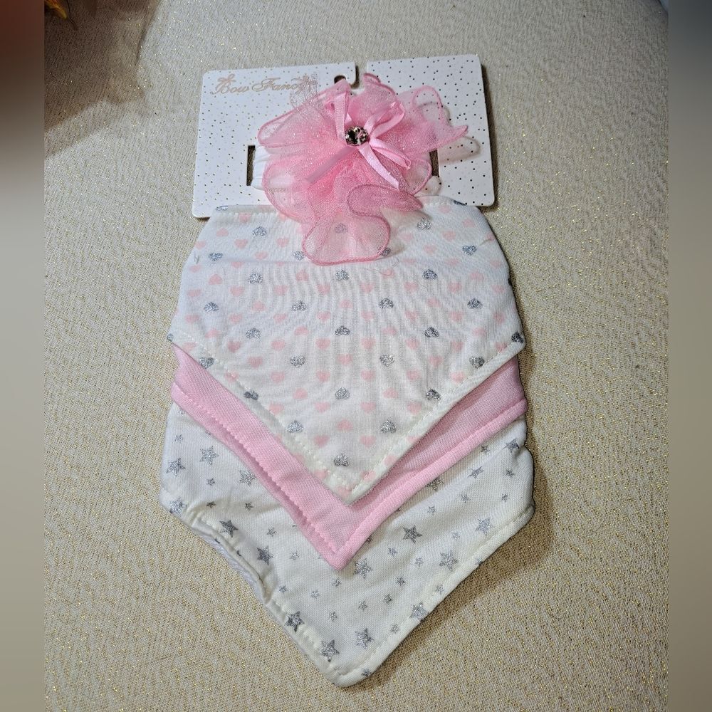 NWT Bow Fancy Set